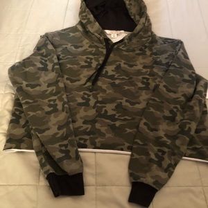 Adam Levine crop sweatshirt